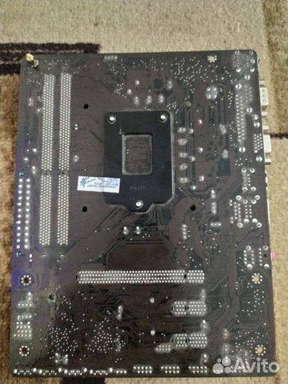 Материнская плата