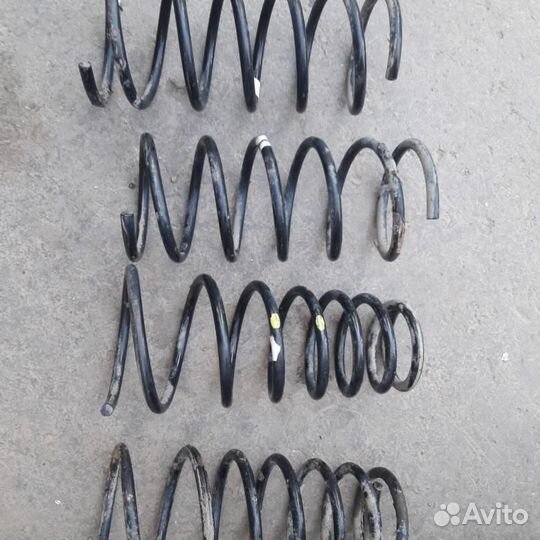 Хендай акцент пружины задние