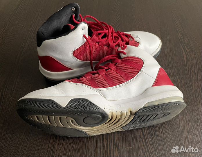 Nike air Jordan Max aura