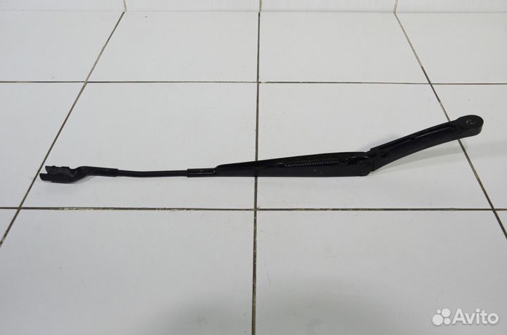 Поводок стеклоочистителя передний левый Volkswagen
