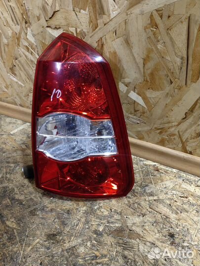 Фонарь Задний Правый Шевроле Лачетти универ