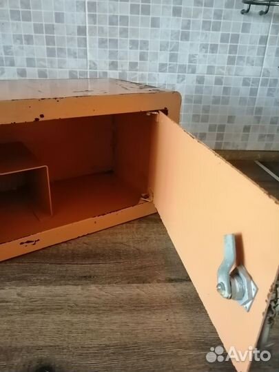 Компактный сейф (шкаф) металлический СССР