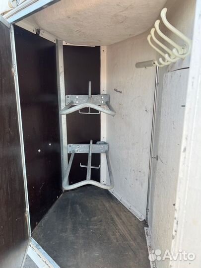 Продаю прицеп коневоз Bockmann скотовоз