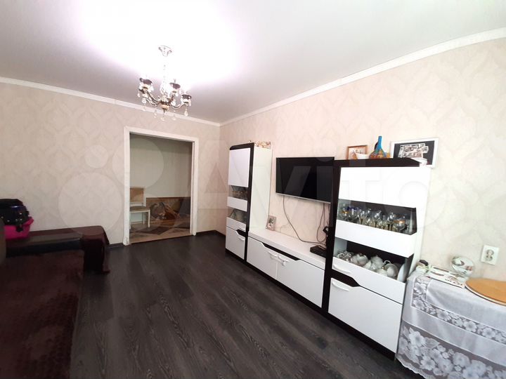 3-к. квартира, 81 м², 7/10 эт.