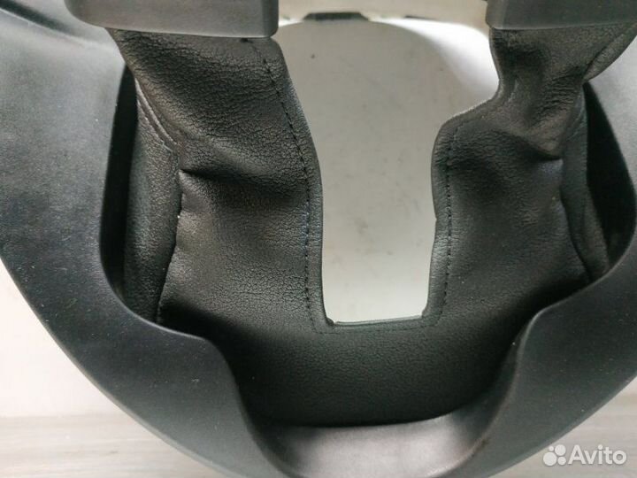 Кожух рулевой колонки Jeep Grand Cherokee WK2