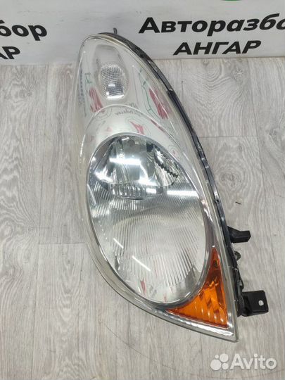 Фара передняя правая Nissan Note E11 HR16DE 2007