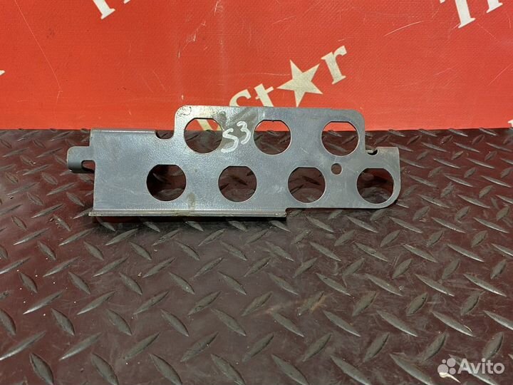 Кронштейн электромагнитных клапанов