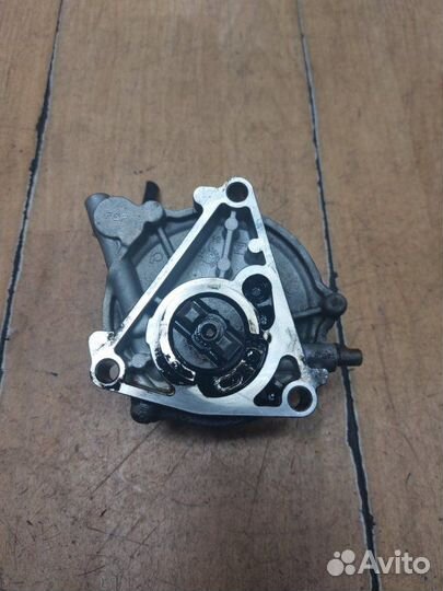 Вакуумный насос Opel Zafira B Z19DT 2006