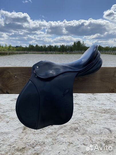 Конкурное седло