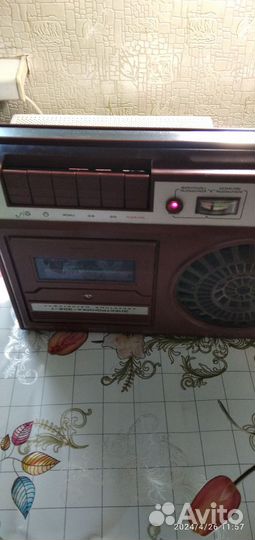 Кассетный магнитофон