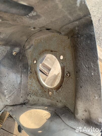 Hyundai accent Тагаз стакан правый кузовной