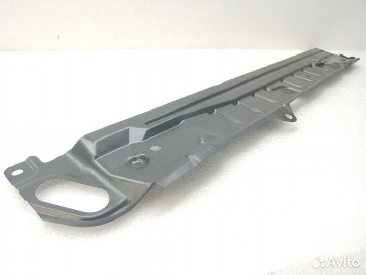 Накладка на рамку радиатора Toyota Alphard ANH15