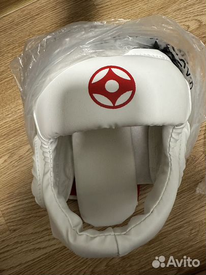 Шлем для каратэ новый