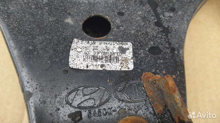 За оба рычага перед (лев/прав) Kia Cee'd 2011