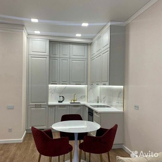 Угловой кухонный гарнитур в рассрочку. Живые фото