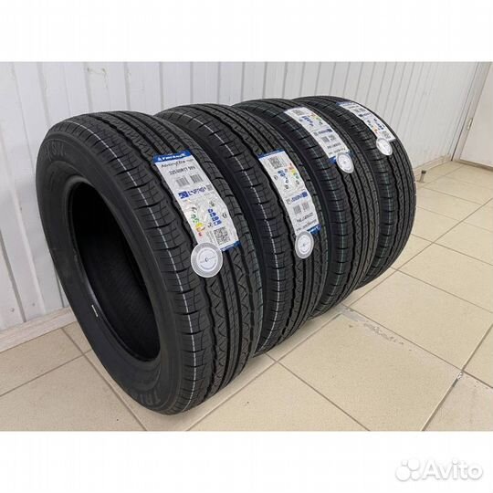 Triangle TR259 235/65 R17