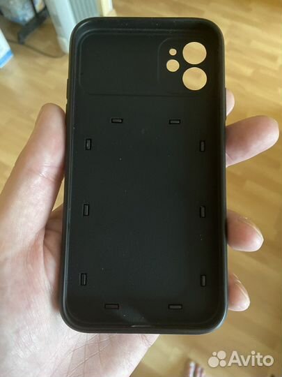 Чехол на iPhone 11