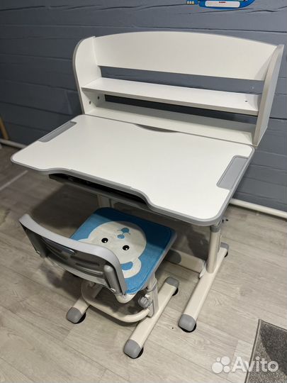 Растущая парта и стул бу