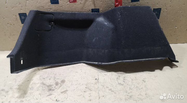 Обшивка багажника toyota caldina st210