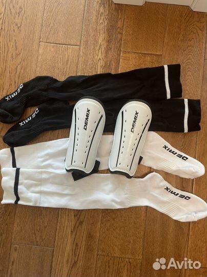 Футбольные щитки и гетры