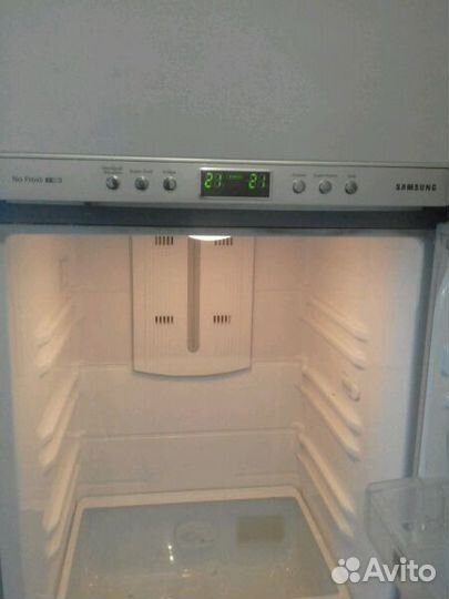 Ремонт холодильников Ремонт стиральных машин