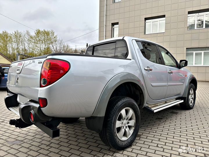 Mitsubishi L200 2.5 AT, 2008, 320 000 км