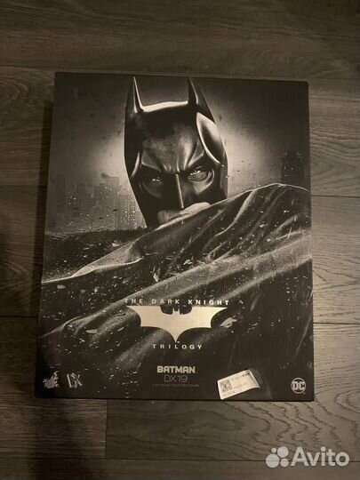 Hot Toys Batman dx19 фигурка