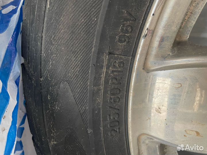 Комплект летних колёс с дисками r16