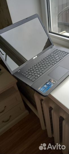 Asus