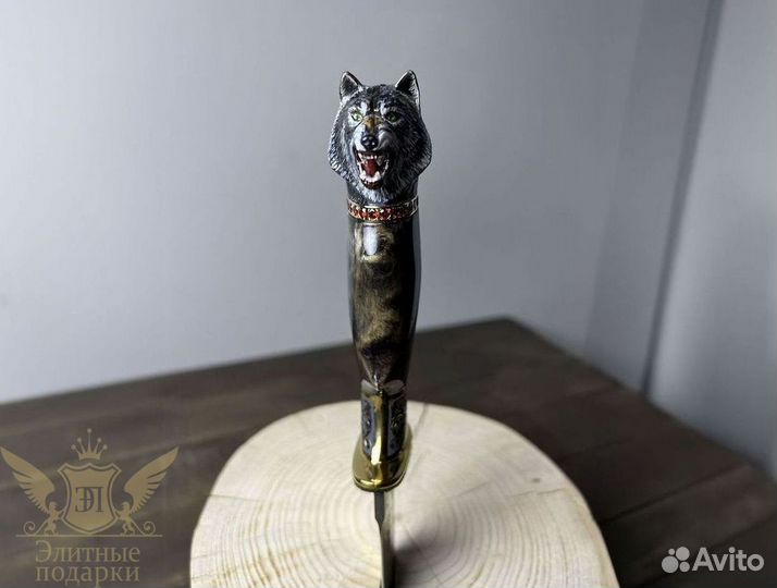 Сувенирный нож с головой волка