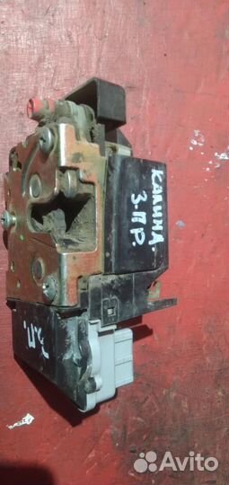 Калина замок двери задний правый 4 контакта