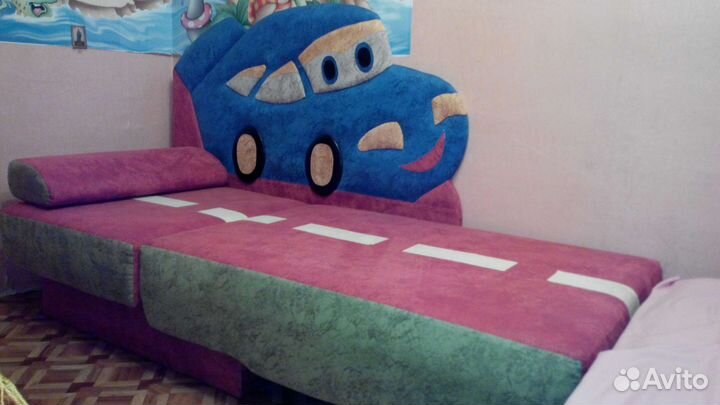 Детский диван машинка