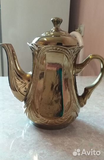 Глиняный кувшин