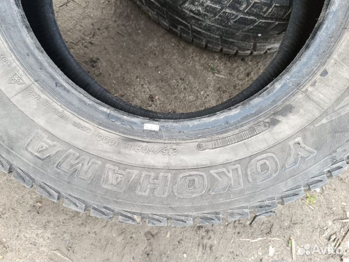 Yokohama Geolandar I/T-S G073 215/70 R16 100Q