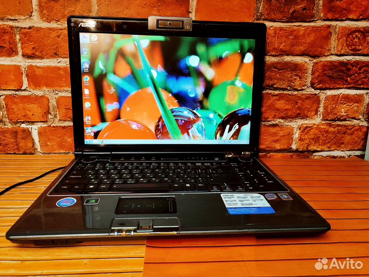 Asus M50S - 2X2.40 Ghz \ 2 Озу \ 512 Видео\250 HDD