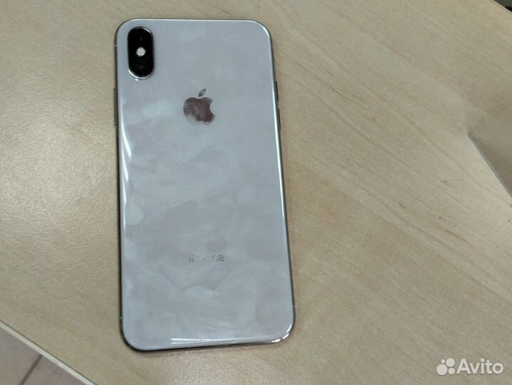 iPhone X, 64 ГБ