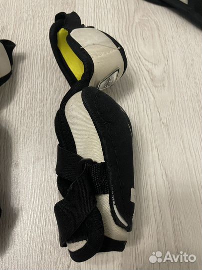 Нагрудник хоккейный детский