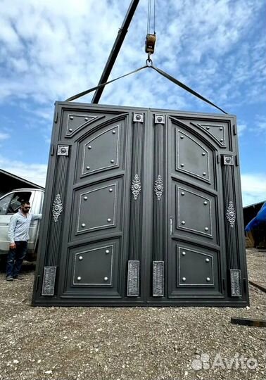 Ворота в Махачкале современные