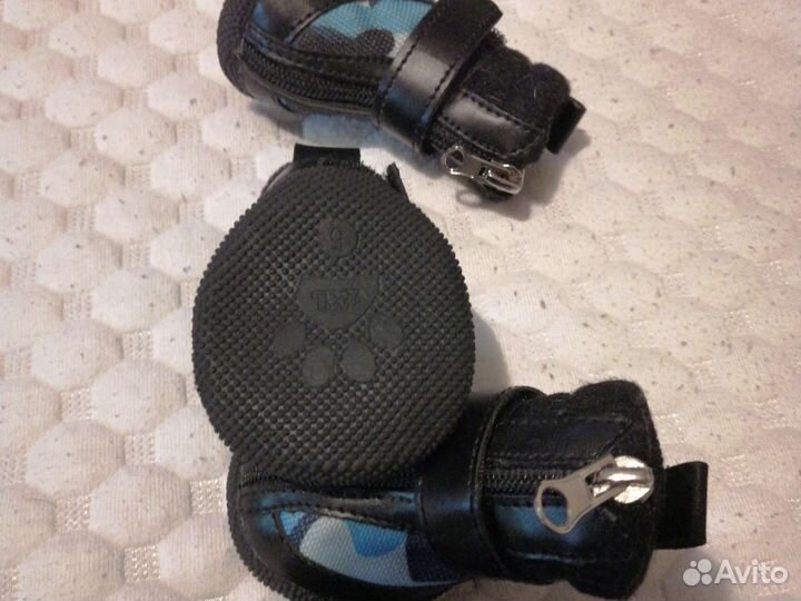 Обувь для маленьких собак