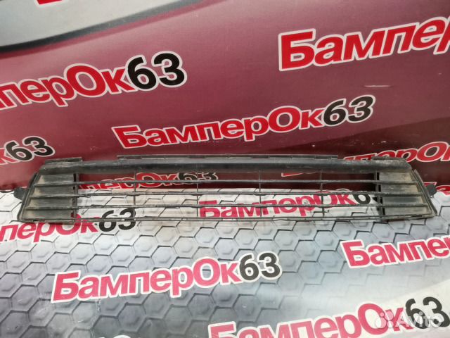 Решетка бампера передний Toyota Corolla