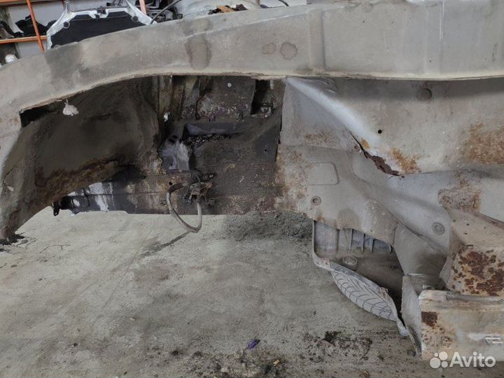 Лонжерон передний левый Mercedes-Benz S-Class W220