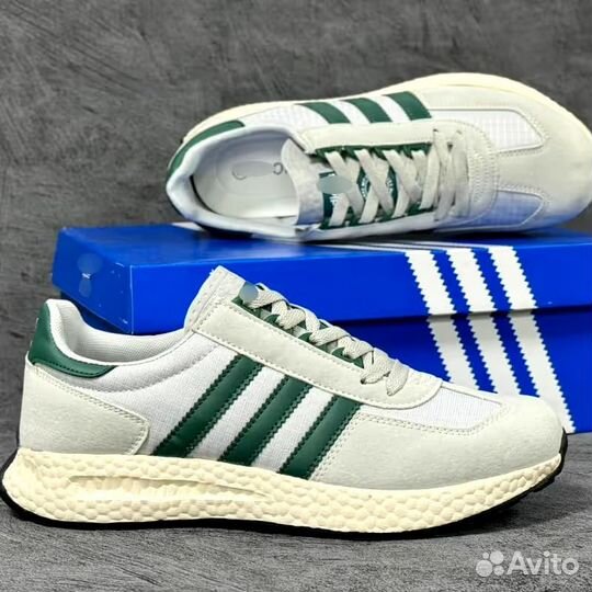 Кроссовки Adidas retropy