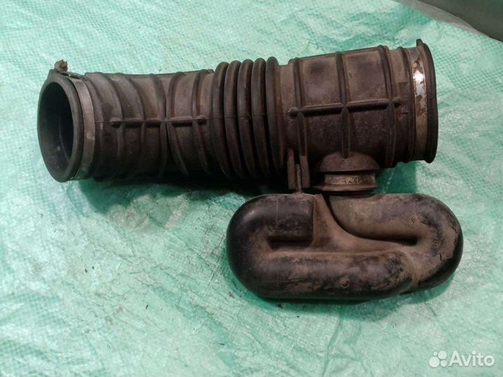 Патрубок впускного коллектора Land Rover Range