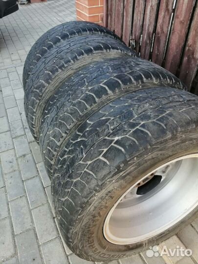 America Los Angeles LA 866 235/65 R17