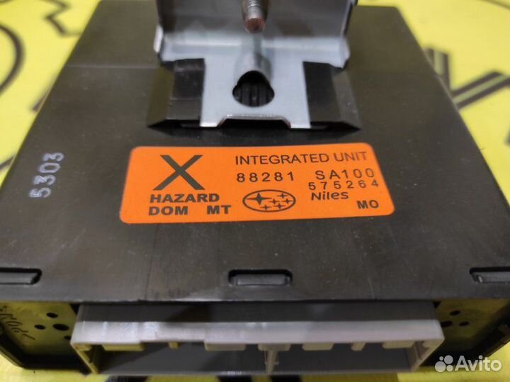 Блок управления дверьми Subaru Forester SG5 EJ205