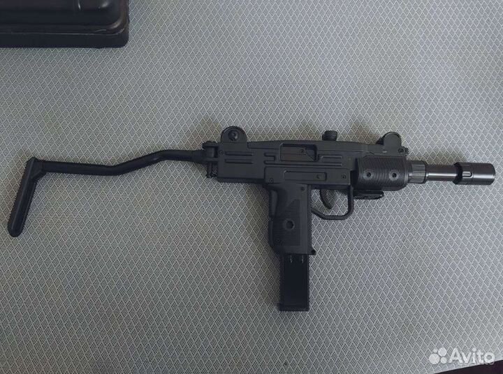 Зажигалка пистолет игрушка узи