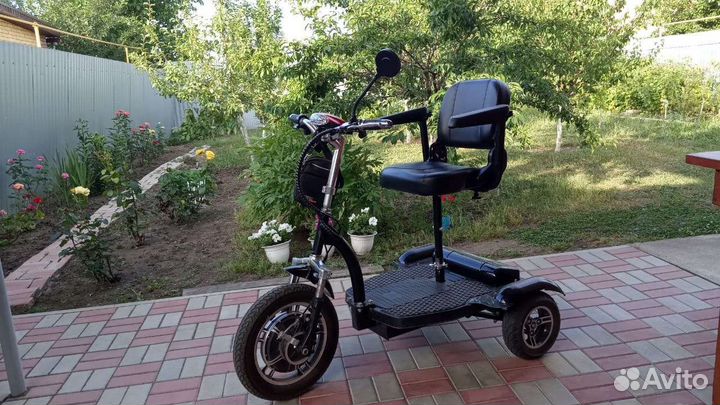 Трехколесные скутеры