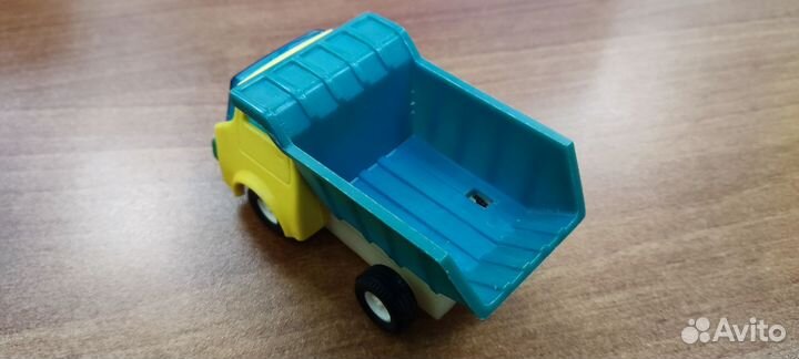 Машинка СССР. Редкая. Самосвал с клеймом и ценой