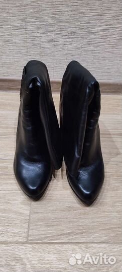 Сапоги осенние на очень широкую голень