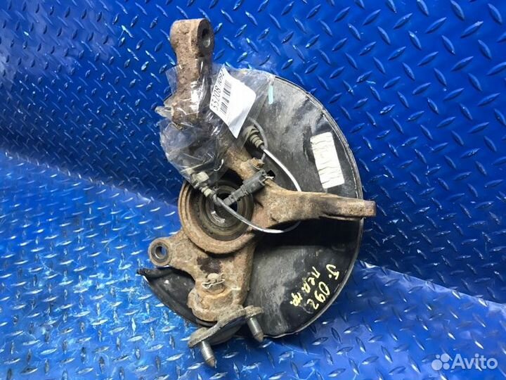 Кулак ступица передний правый Honda Cr-V 4